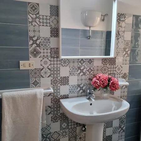 Apartamento In Direttamente Sul Mare-villa Rubino *