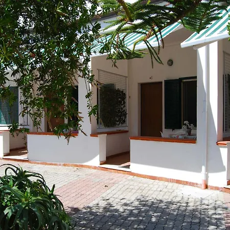 Apartamento In Direttamente Sul Mare-villa Rubino *