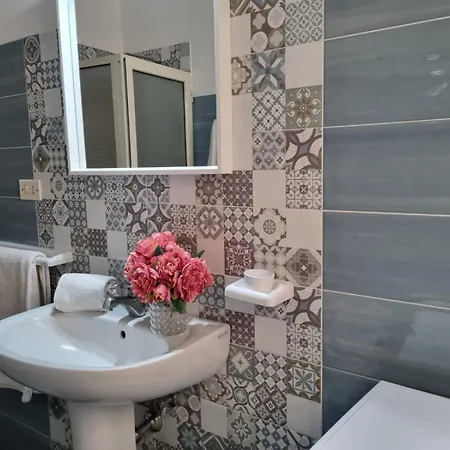 In Direttamente Sul Mare-villa Rubino Apartament *
